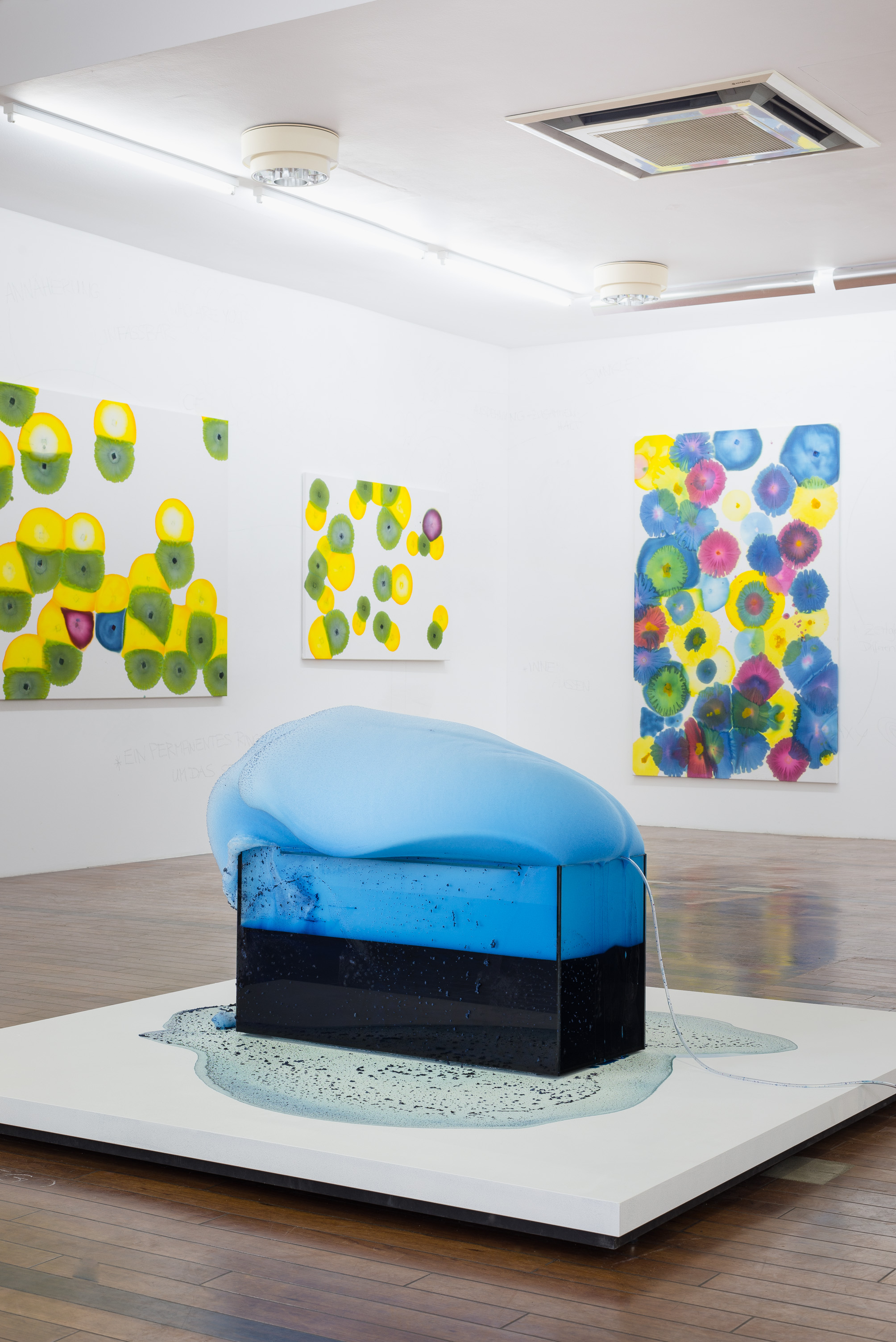 Ausstellungsansichten: Ich und die Anderen von Stephanie Luening